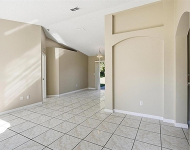 106 La Mancha Drive - Photo Thumbnail 2