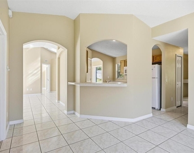 106 La Mancha Drive - Photo Thumbnail 5