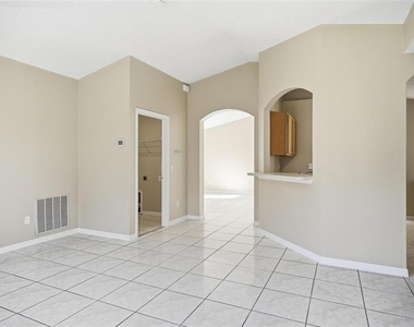 106 La Mancha Drive - Photo Thumbnail 22