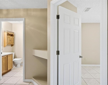 106 La Mancha Drive - Photo Thumbnail 30