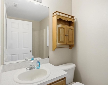 106 La Mancha Drive - Photo Thumbnail 31