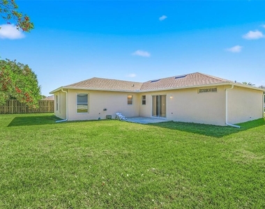 106 La Mancha Drive - Photo Thumbnail 35
