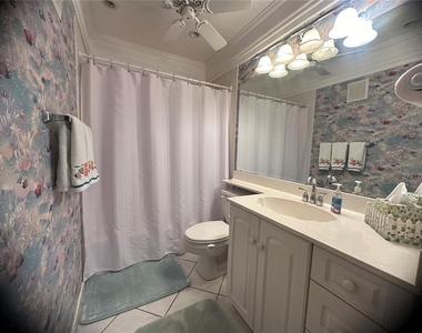 202 46th Avenue Terrace W - Photo Thumbnail 11