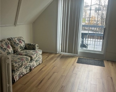 1108 Madison Street - Photo Thumbnail 5