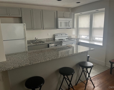 1108 Madison Street - Photo Thumbnail 2