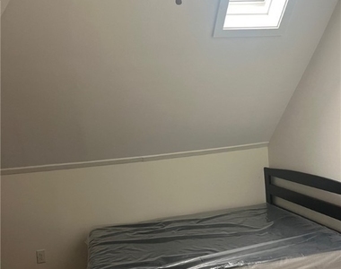 1108 Madison Street - Photo Thumbnail 8
