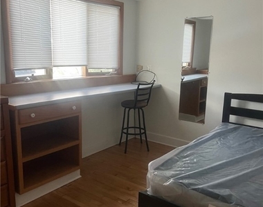 1205 Madison Street - Photo Thumbnail 10