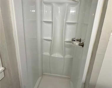 108 Lambert Drive - Photo Thumbnail 14