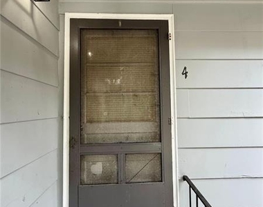 108 Lambert Drive - Photo Thumbnail 3