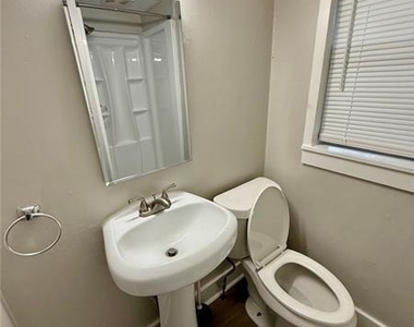 108 Lambert Drive - Photo Thumbnail 13