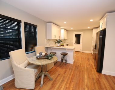 1007 Vernon Street - Photo Thumbnail 6