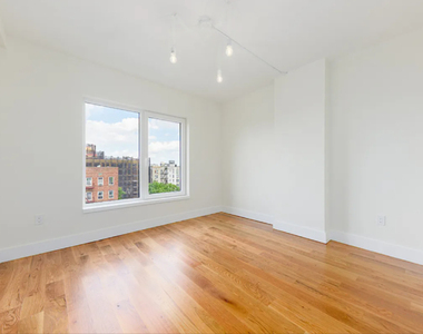 142 Lenox Road - Photo Thumbnail 5