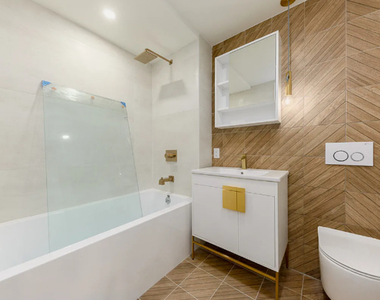 142 Lenox Road - Photo Thumbnail 7