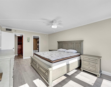 525 N Ocean Boulevard - Photo Thumbnail 9