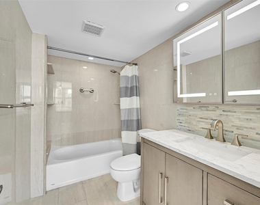 525 N Ocean Boulevard - Photo Thumbnail 16