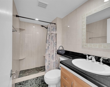 525 N Ocean Boulevard - Photo Thumbnail 12