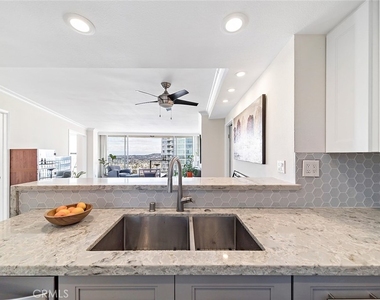 700 E Ocean Blvd - Photo Thumbnail 16