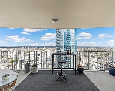 700 E Ocean Blvd - Photo Thumbnail 3