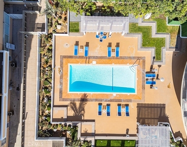700 E Ocean Blvd - Photo Thumbnail 26