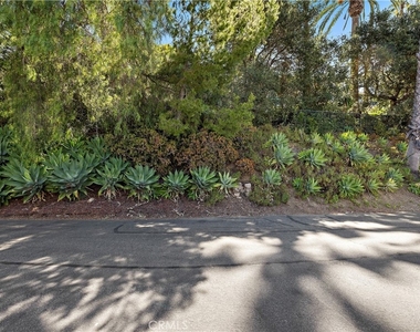 11393 La Vereda Drive - Photo Thumbnail 41