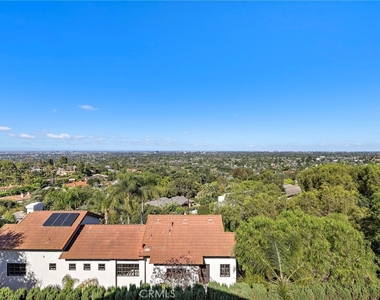 11393 La Vereda Drive - Photo Thumbnail 12