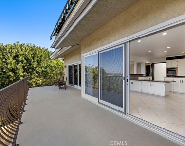 11393 La Vereda Drive - Photo Thumbnail 9