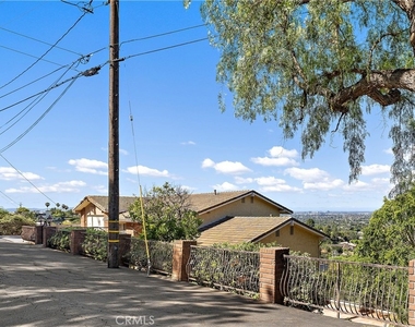 11393 La Vereda Drive - Photo Thumbnail 39