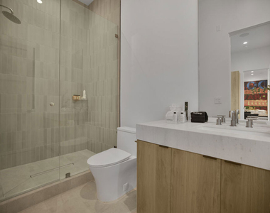 4433 Kraft Avenue - Photo Thumbnail 25