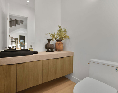 4433 Kraft Avenue - Photo Thumbnail 45