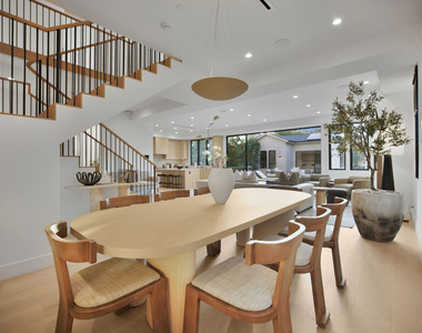 4433 Kraft Avenue - Photo Thumbnail 18