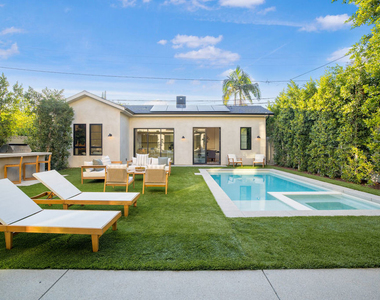 4433 Kraft Avenue - Photo Thumbnail 3