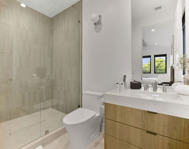 4433 Kraft Avenue - Photo Thumbnail 40