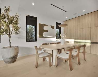 4433 Kraft Avenue - Photo Thumbnail 17