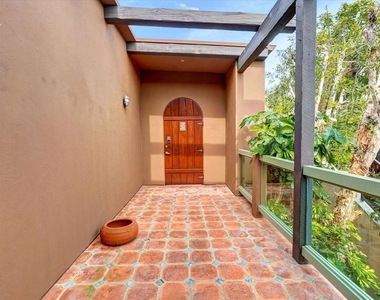 3916 Rambla Orienta - Photo Thumbnail 5