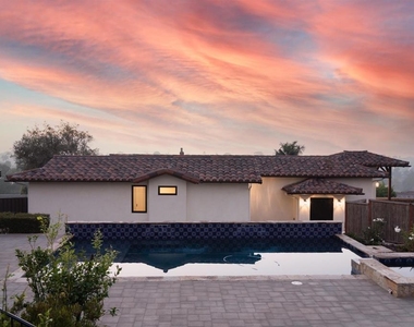 606 Camino De Orchidia - Photo Thumbnail 3