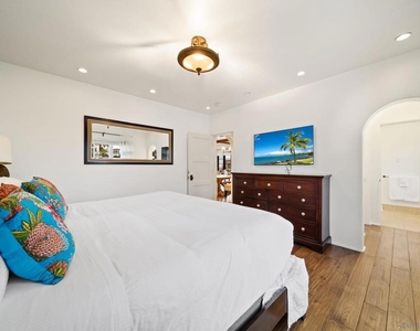 7344 Olivetas Ave - Photo Thumbnail 33