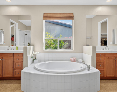 35831 Raphael Drive - Photo Thumbnail 12