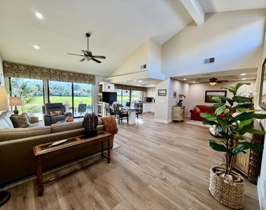 205 Las Lomas - Photo Thumbnail 3