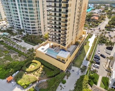 16275 Collins Avenue - Photo Thumbnail 24