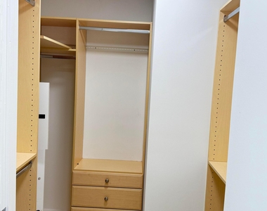 16275 Collins Avenue - Photo Thumbnail 13
