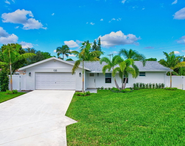 135 Se 28th Court - Photo Thumbnail 6