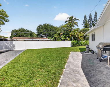 135 Se 28th Court - Photo Thumbnail 56