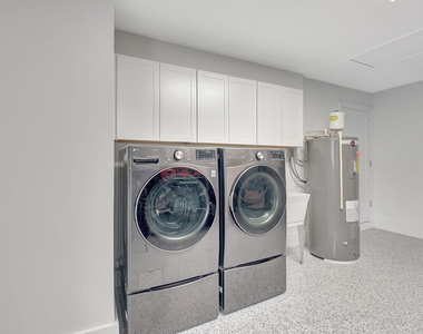 135 Se 28th Court - Photo Thumbnail 30