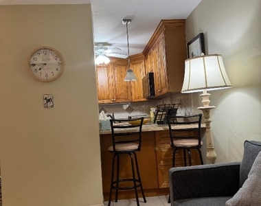 3362 Cynthia Lane - Photo Thumbnail 5