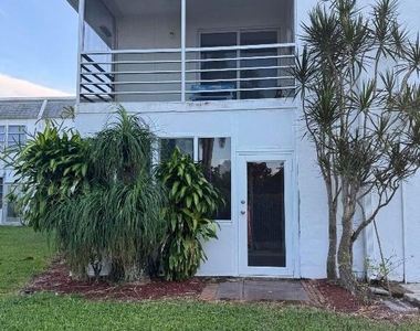 3362 Cynthia Lane - Photo Thumbnail 16