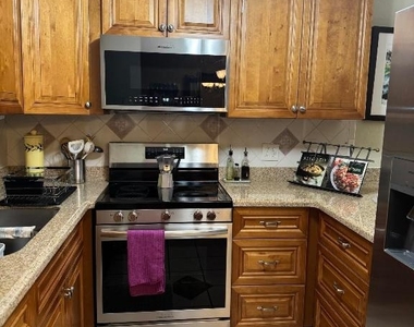 3362 Cynthia Lane - Photo Thumbnail 9