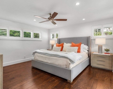 6130 Ridge Lane - Photo Thumbnail 14