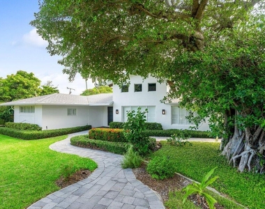 6130 Ridge Lane - Photo Thumbnail 2