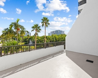 3420 S Ocean Boulevard - Photo Thumbnail 15