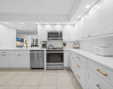 3420 S Ocean Boulevard - Photo Thumbnail 8
